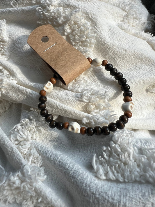 Skull & Wood Beaded Bracelet with Light Brown Accents
